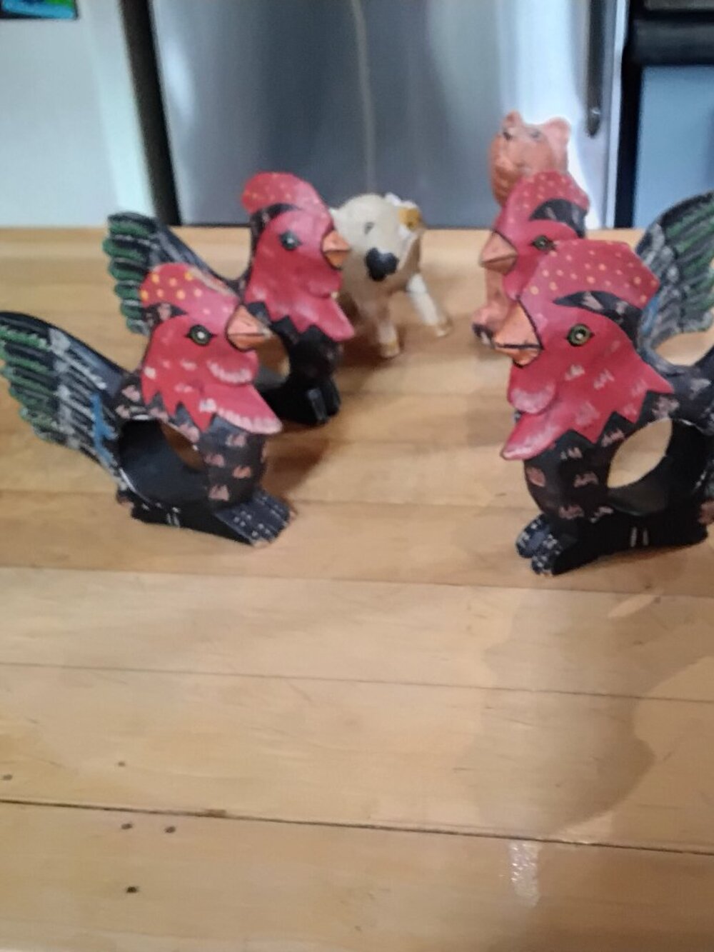 6 PC ROOSTER NAPKIN RINGS CHICKEN FARMHOUSE PIG BEAR WOOD HANDPAINTED